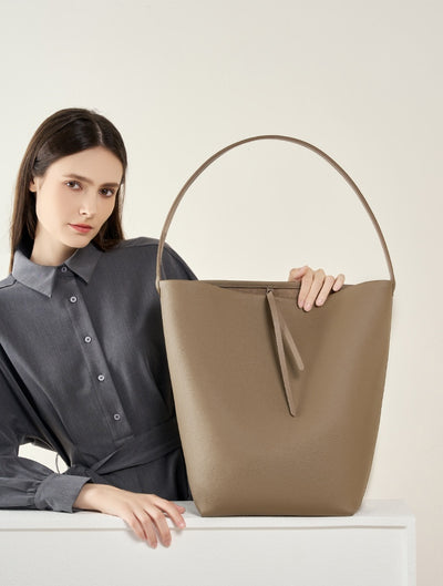 Genuine Leather Bucket Bag - Large Capacity One-shoulder Style Genuine Leather Large Capacity One-shoul