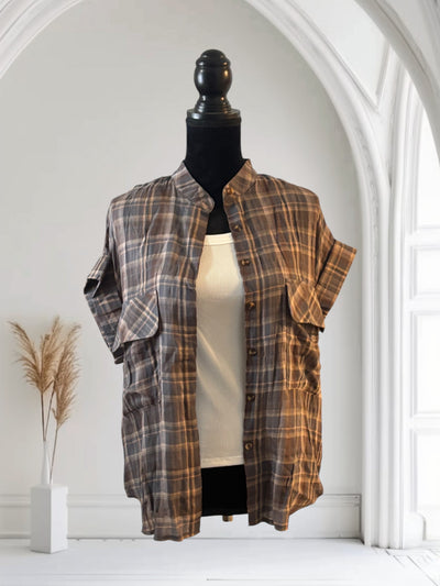 Women's Plaid Short Sleeve Button-Up Shirt