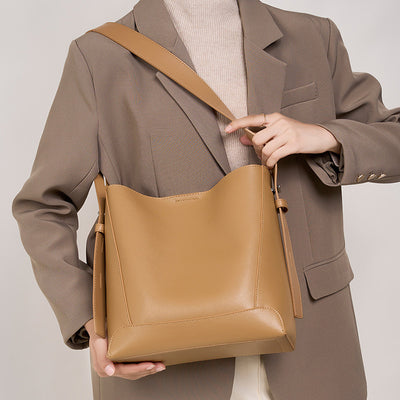 Women's Leather Crossbody Bag - Stylish & Versatile Genuine Leather Shoulder Handbag 3 in 1 Fashion Women Anti-Theft Backpack