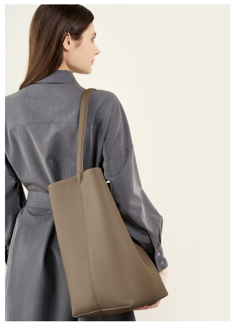 Genuine Leather Bucket Bag - Large Capacity One-shoulder Style Genuine Leather Large Capacity One-shoul