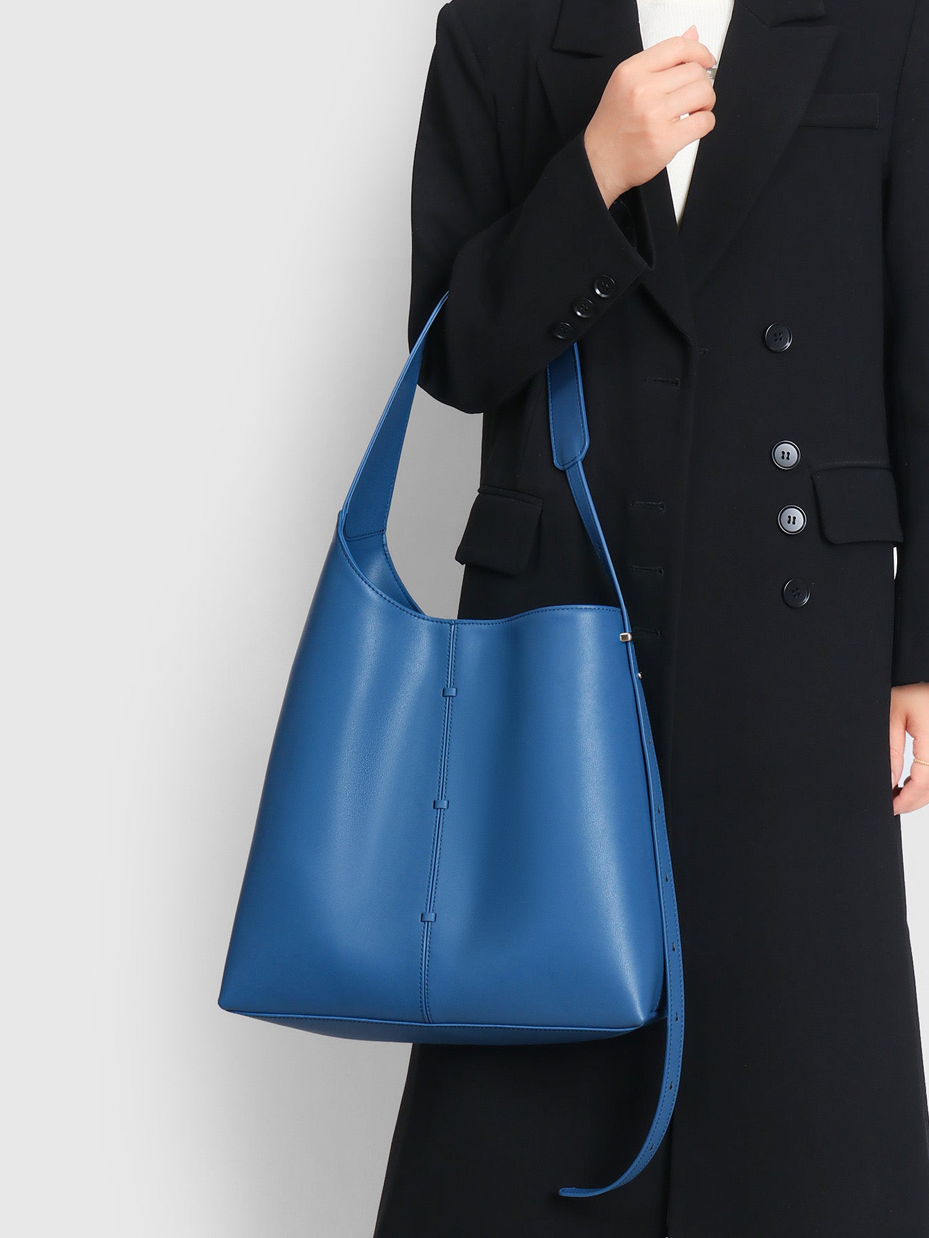 Genuine Leather Shoulder Bag - Large Capacity Underarm Design 3 in 1 Fashion Women Anti-Theft Backpack