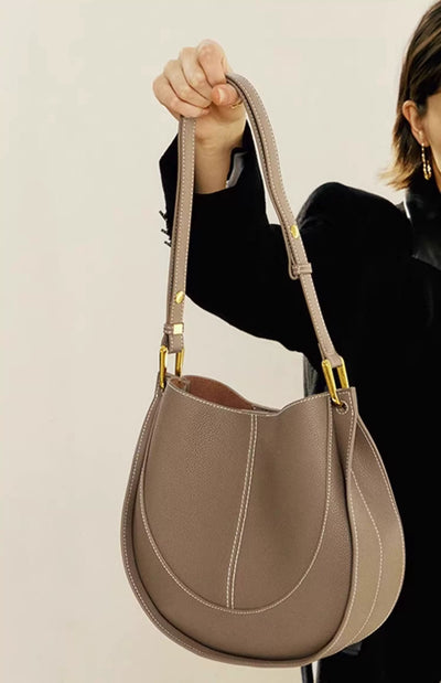 Genuine Leather Crossbody Bag – Stylish Shoulder Bag for Everyday Use 3 in 1 Fashion Women Anti-Theft Backpack