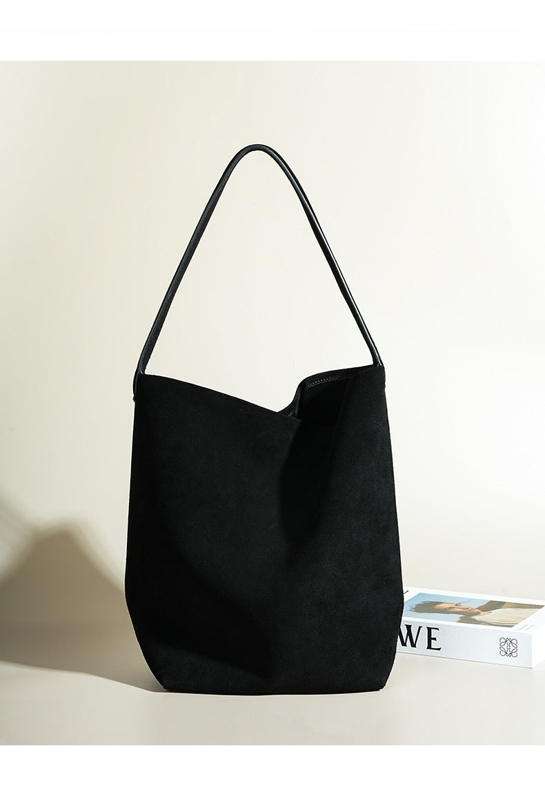 Genuine Leather Tote Bag - Large Capacity Soft Leather Shoulder Bag in Black for Stylish Black Bags Genuine Leather Shoulder Bag