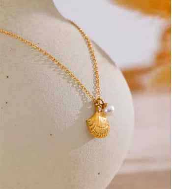 Rhinestone Pearl and Seashell Necklace