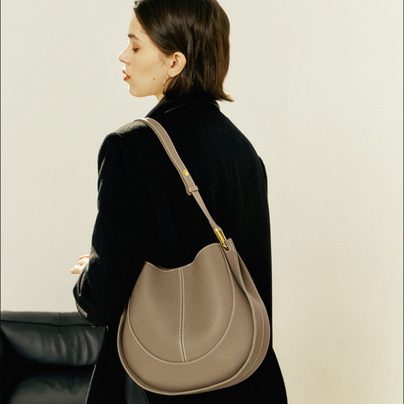 Genuine Leather Crossbody Bag – Stylish Shoulder Bag for Everyday Use 3 in 1 Fashion Women Anti-Theft Backpack